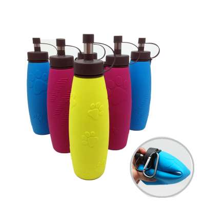 Silicone pet dog water bottle for dog travel, pet drinking bottle for walking, To go bottle with carabiner